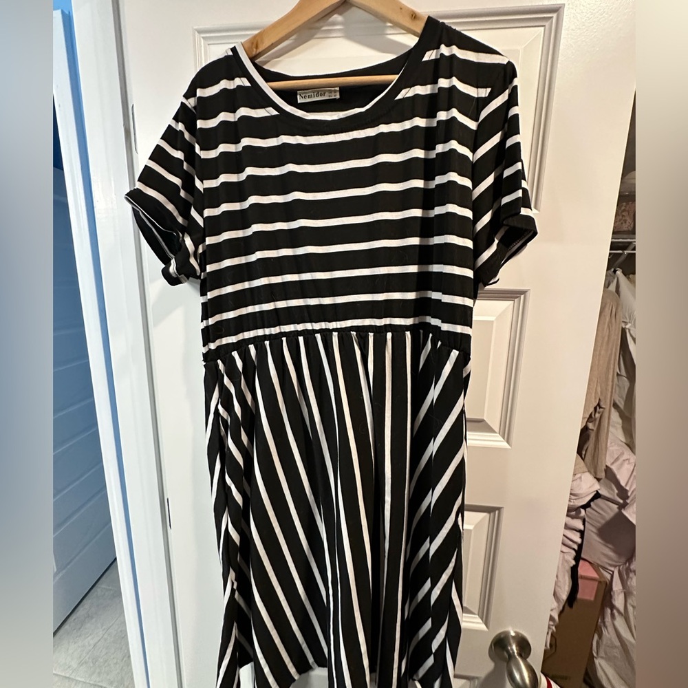 Black and white stripe summer dress